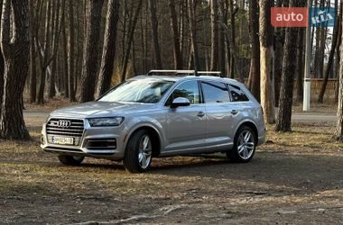 Внедорожник / Кроссовер Audi Q7 2015 в Киеве