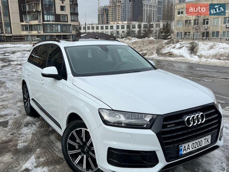Внедорожник / Кроссовер Audi Q7 2019 в Киеве