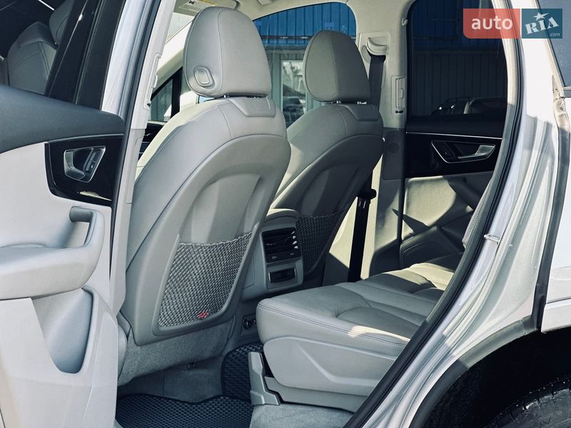 Внедорожник / Кроссовер Audi Q7 2020 в Кременчуге фото 6 Внедорожник / Кроссовер Audi Q7 2020 в Кременчуге
