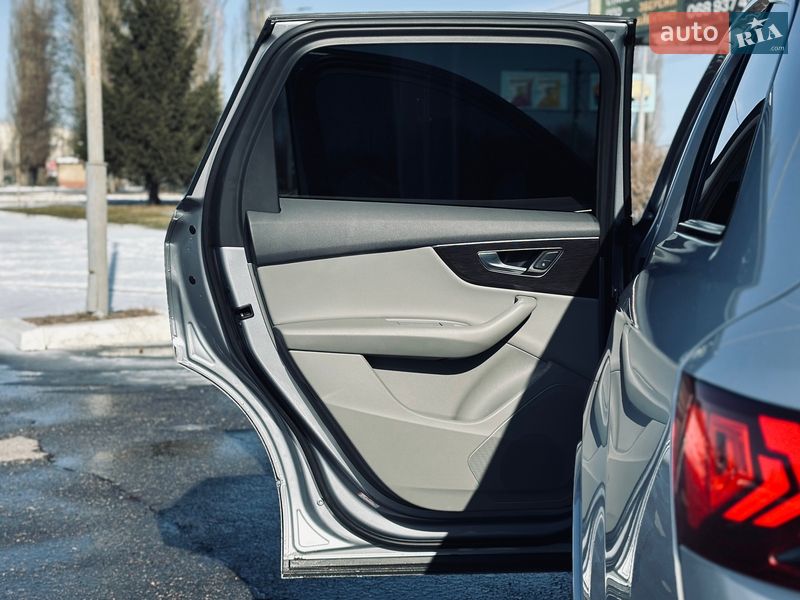 Внедорожник / Кроссовер Audi Q7 2020 в Кременчуге фото 39 Внедорожник / Кроссовер Audi Q7 2020 в Кременчуге