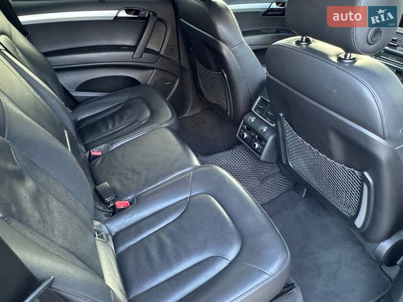 Позашляховик / Кросовер Audi Q7 2013 в Кременчуці