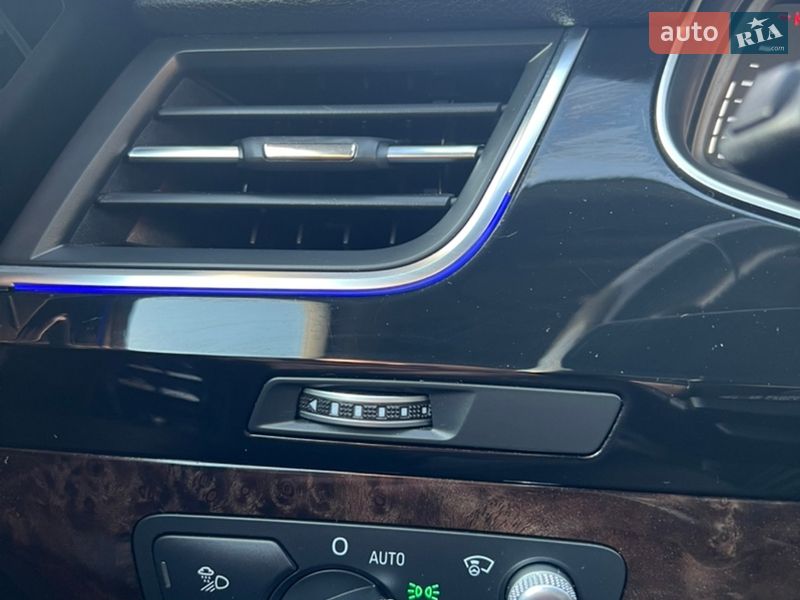 Внедорожник / Кроссовер Audi Q7 2016 в Хусте