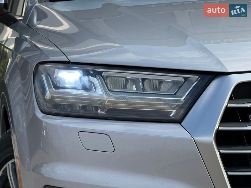 Внедорожник / Кроссовер Audi Q7 2017 в Стрые