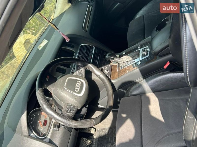 Внедорожник / Кроссовер Audi Q7 2011 в Мукачево