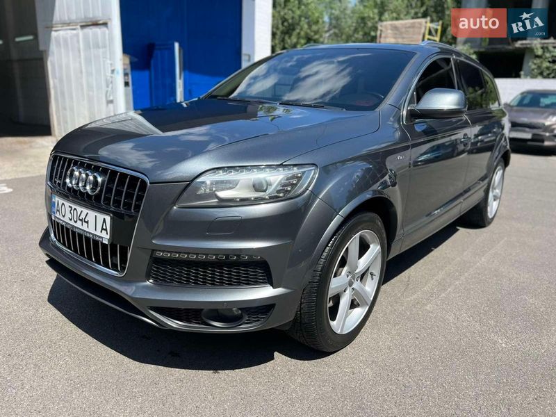 Внедорожник / Кроссовер Audi Q7 2011 в Мукачево