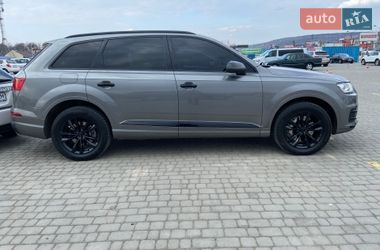 Внедорожник / Кроссовер Audi Q7 2016 в Черновцах