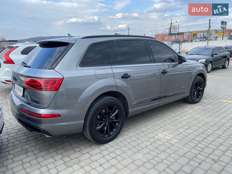 Внедорожник / Кроссовер Audi Q7 2016 в Черновцах