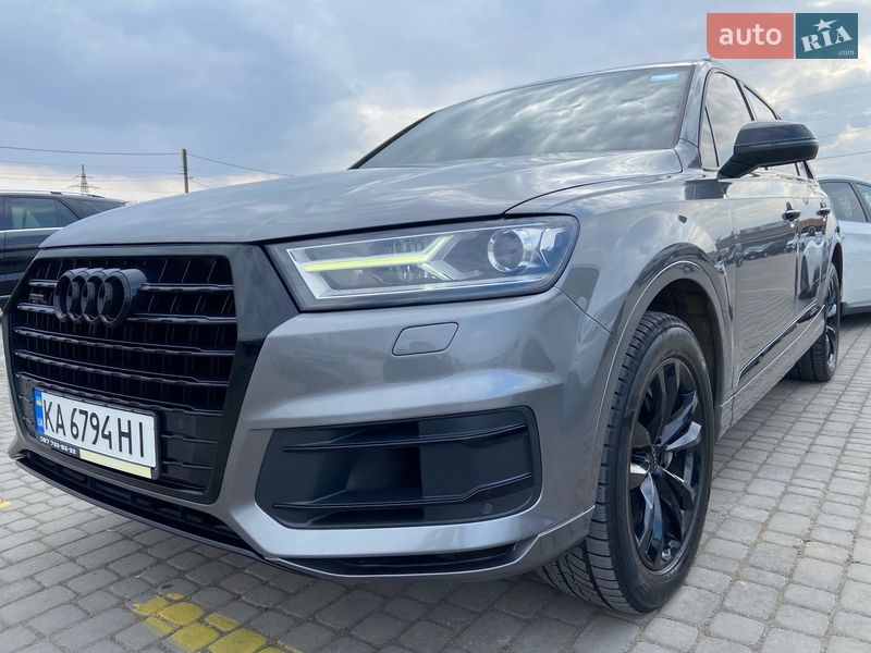 Внедорожник / Кроссовер Audi Q7 2016 в Черновцах