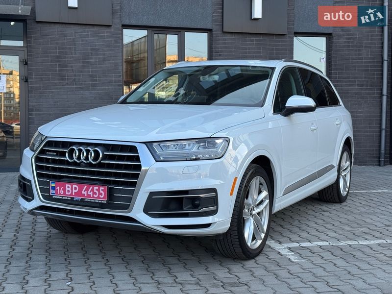 Внедорожник / Кроссовер Audi Q7 2016 в Киеве