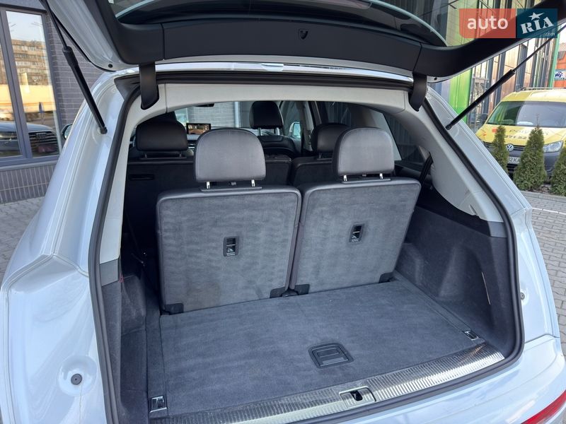 Внедорожник / Кроссовер Audi Q7 2016 в Киеве