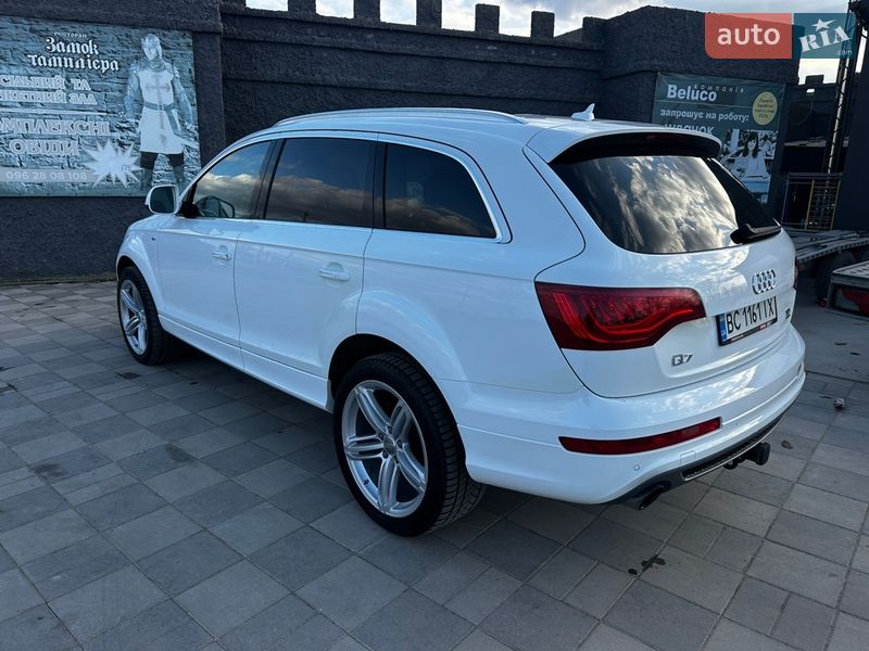 Позашляховик / Кросовер Audi Q7 2011 в Самборі