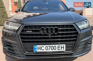 Внедорожник / Кроссовер Audi Q7 2016 в Стрые