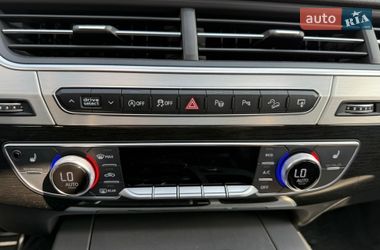 Внедорожник / Кроссовер Audi Q7 2016 в Стрые