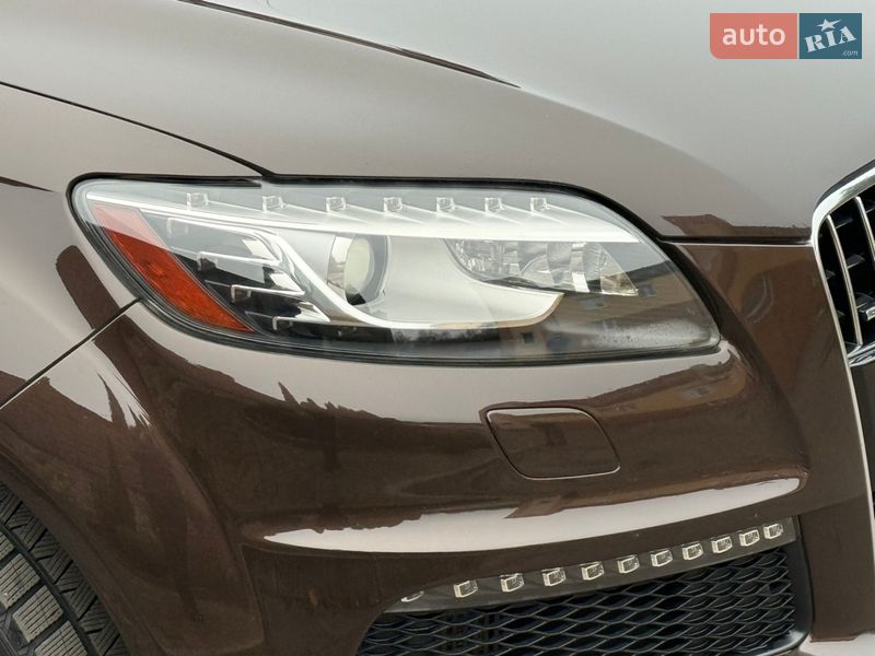Позашляховик / Кросовер Audi Q7 2010 в Рівному