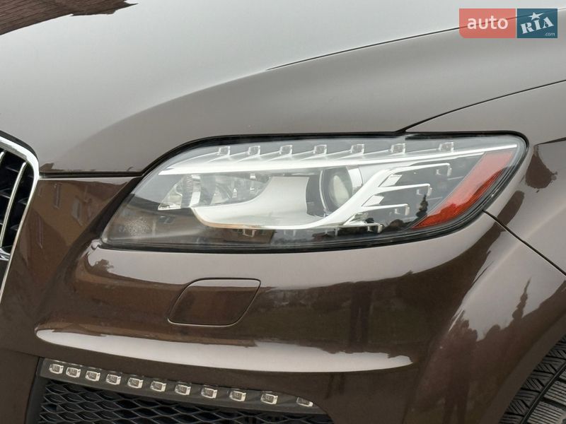 Позашляховик / Кросовер Audi Q7 2010 в Рівному