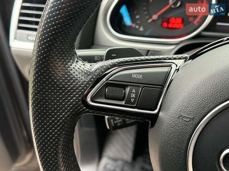 Позашляховик / Кросовер Audi Q7 2010 в Рівному