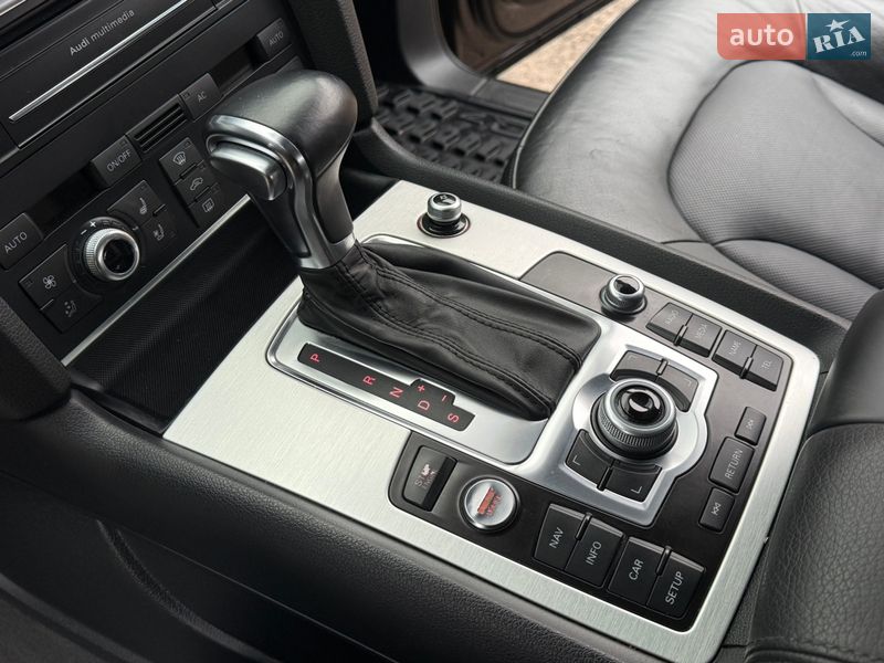 Позашляховик / Кросовер Audi Q7 2010 в Рівному