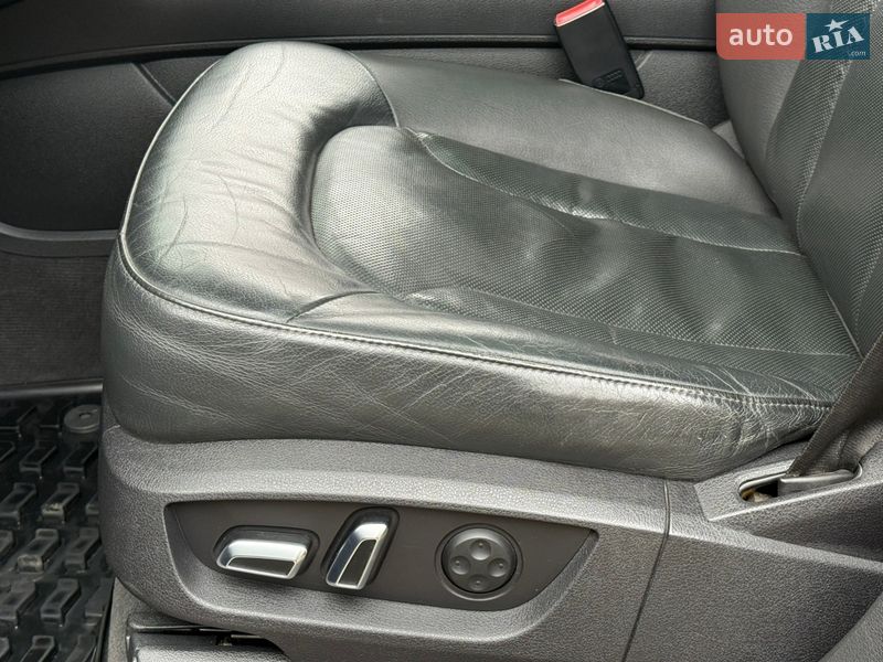 Позашляховик / Кросовер Audi Q7 2010 в Рівному