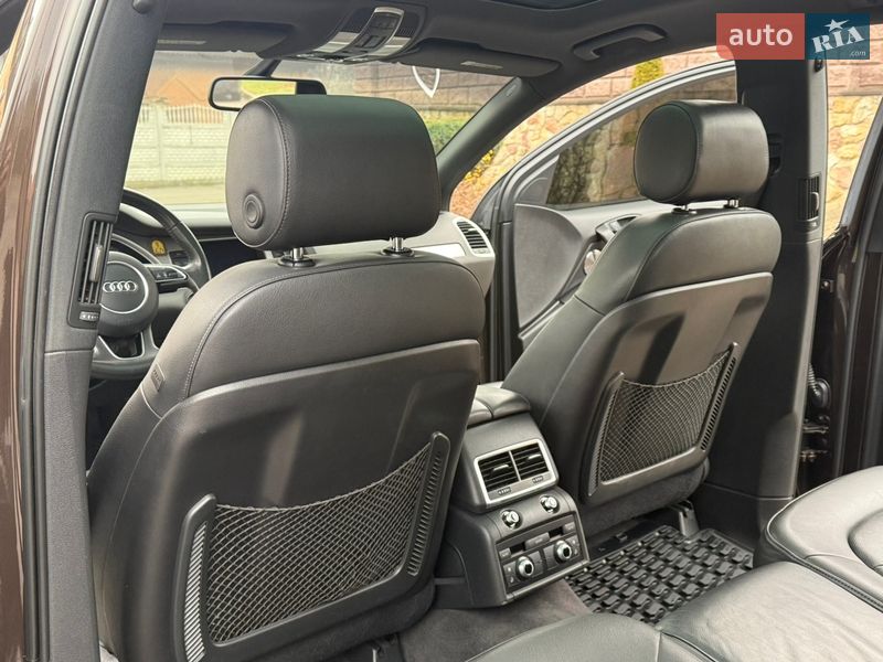 Позашляховик / Кросовер Audi Q7 2010 в Рівному