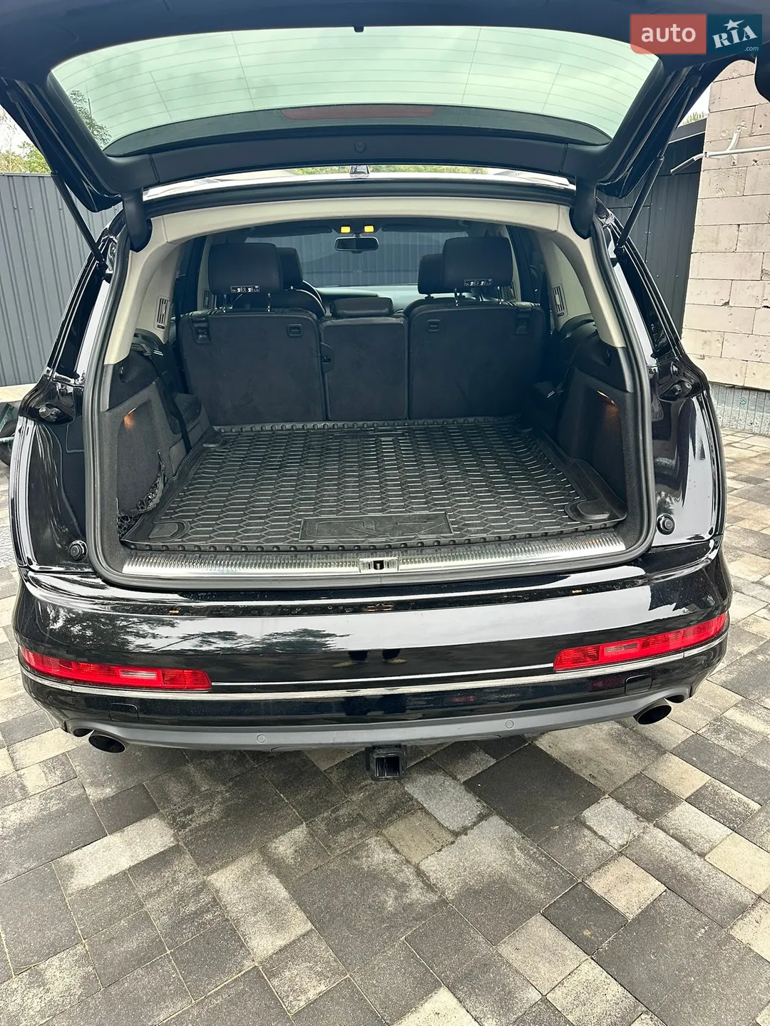 2010 Audi Q7 - мініатюра 11