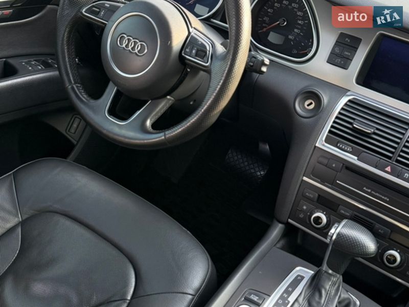 Позашляховик / Кросовер Audi Q7 2014 в Києві