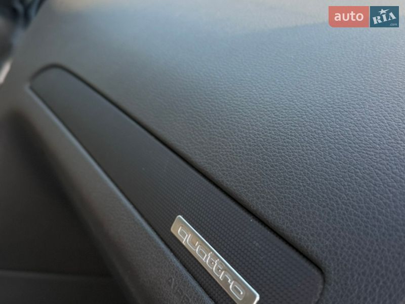 Позашляховик / Кросовер Audi Q7 2014 в Києві