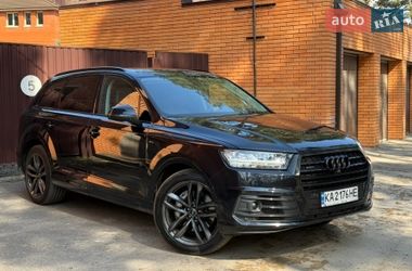 Внедорожник / Кроссовер Audi Q7 2017 в Киеве