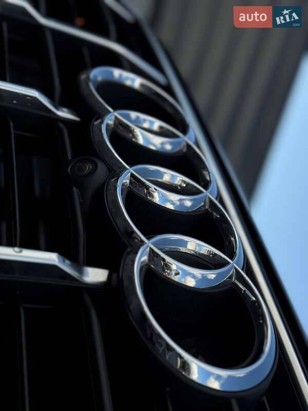 Позашляховик / Кросовер Audi Q7 2019 в Рівному