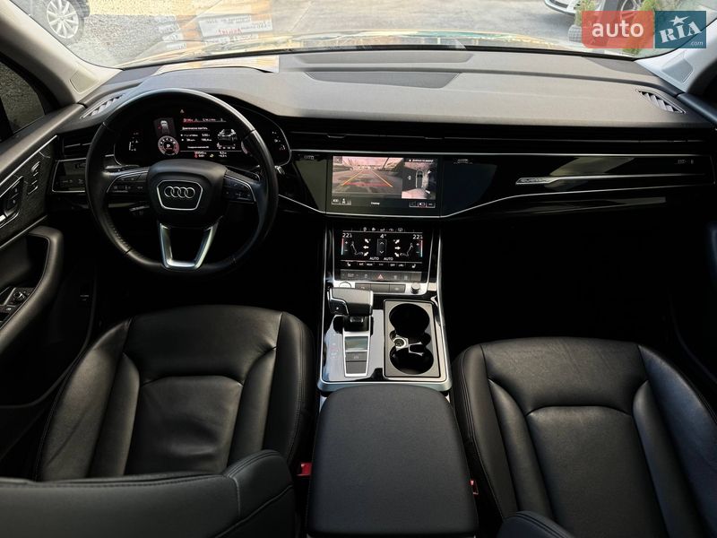 Позашляховик / Кросовер Audi Q7 2019 в Рівному