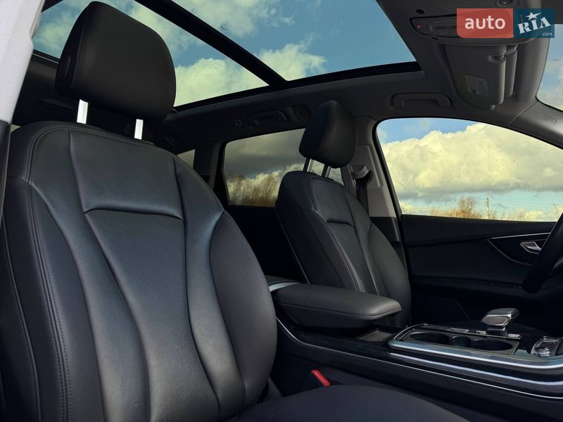 Позашляховик / Кросовер Audi Q7 2019 в Рівному