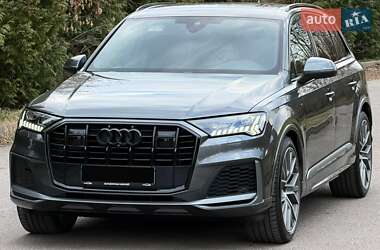 Внедорожник / Кроссовер Audi Q7 2020 в Ровно