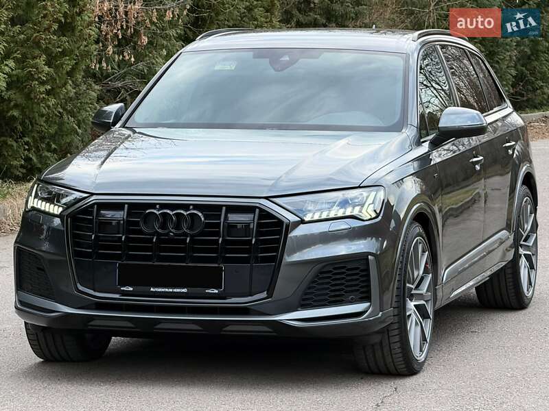 Внедорожник / Кроссовер Audi Q7 2020 в Ровно