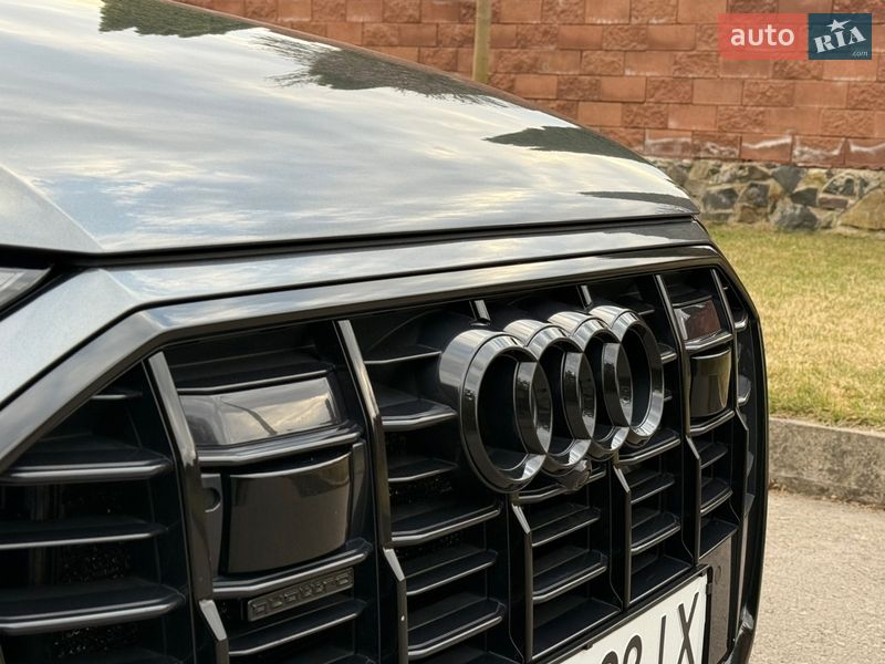 Внедорожник / Кроссовер Audi Q7 2020 в Ровно