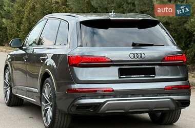 Внедорожник / Кроссовер Audi Q7 2020 в Ровно