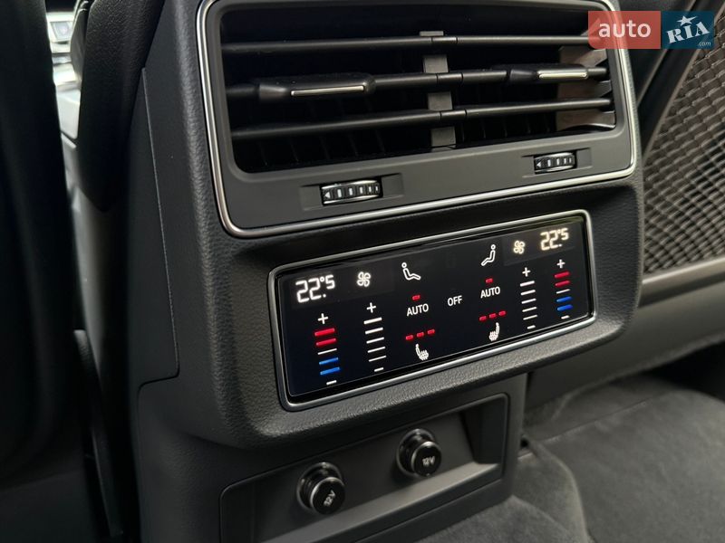 Внедорожник / Кроссовер Audi Q7 2020 в Ровно