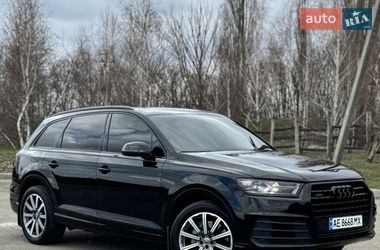 Позашляховик / Кросовер Audi Q7 2019 в Дніпрі