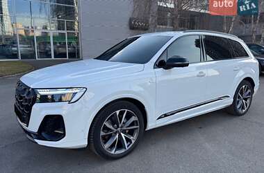 Внедорожник / Кроссовер Audi Q7 2025 в Киеве