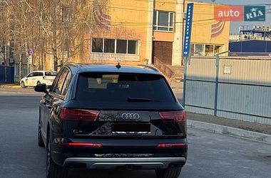 Позашляховик / Кросовер Audi Q7 2019 в Фастові
