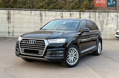 Внедорожник / Кроссовер Audi Q7 2015 в Ровно