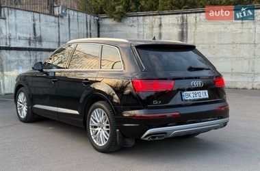 Внедорожник / Кроссовер Audi Q7 2015 в Ровно