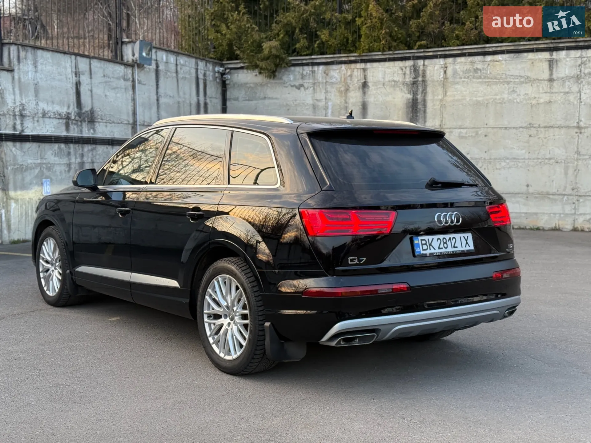 2015 Audi Q7 - мініатюра 21