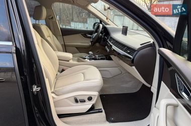Внедорожник / Кроссовер Audi Q7 2015 в Ровно