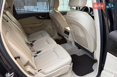 Внедорожник / Кроссовер Audi Q7 2015 в Ровно