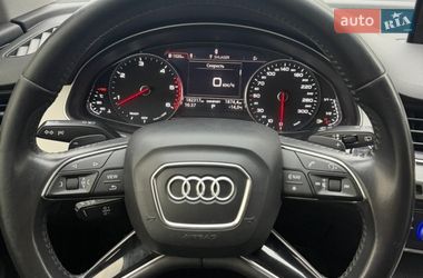Позашляховик / Кросовер Audi Q7 2017 в Павлограді