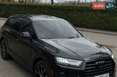 Внедорожник / Кроссовер Audi Q7 2016 в Киеве