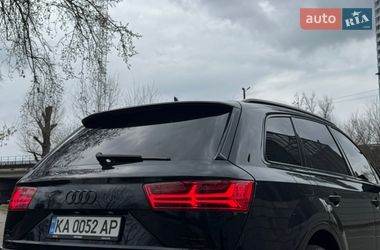 Внедорожник / Кроссовер Audi Q7 2016 в Киеве
