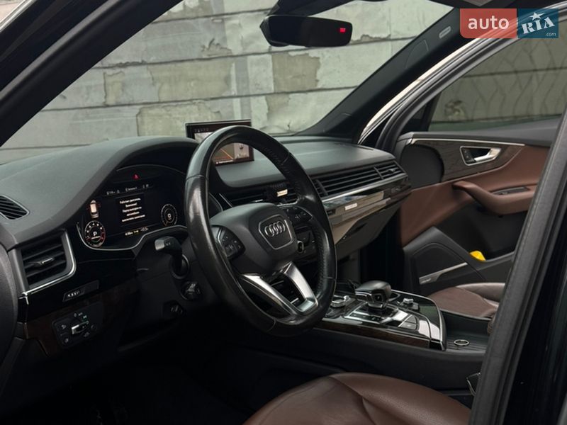 Позашляховик / Кросовер Audi Q7 2016 в Києві фото 18 Позашляховик / Кросовер Audi Q7 2016 в Києві