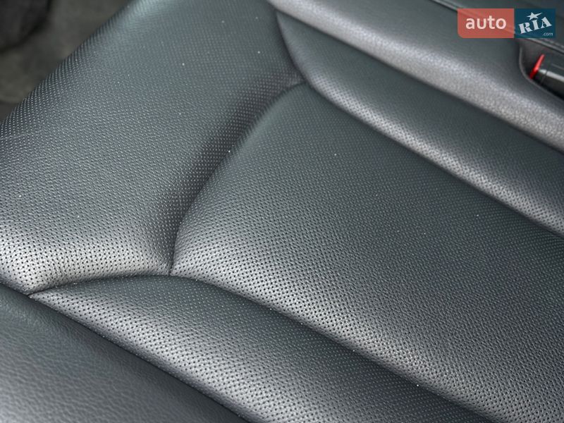 Позашляховик / Кросовер Audi Q7 2017 в Мукачевому