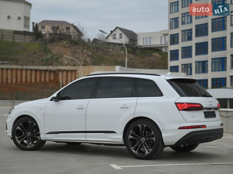 Внедорожник / Кроссовер Audi Q7 2020 в Одессе