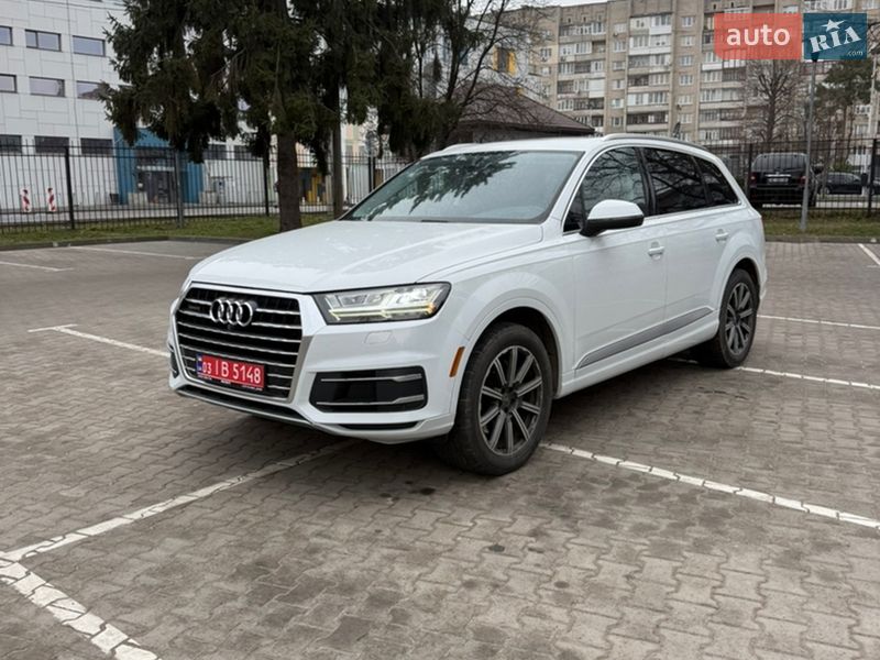 Внедорожник / Кроссовер Audi Q7 2016 в Луцке